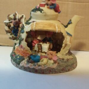 Ceramic Decor TeaPot And Mice So Much Detail Hole In Bottom For Light 6" Across